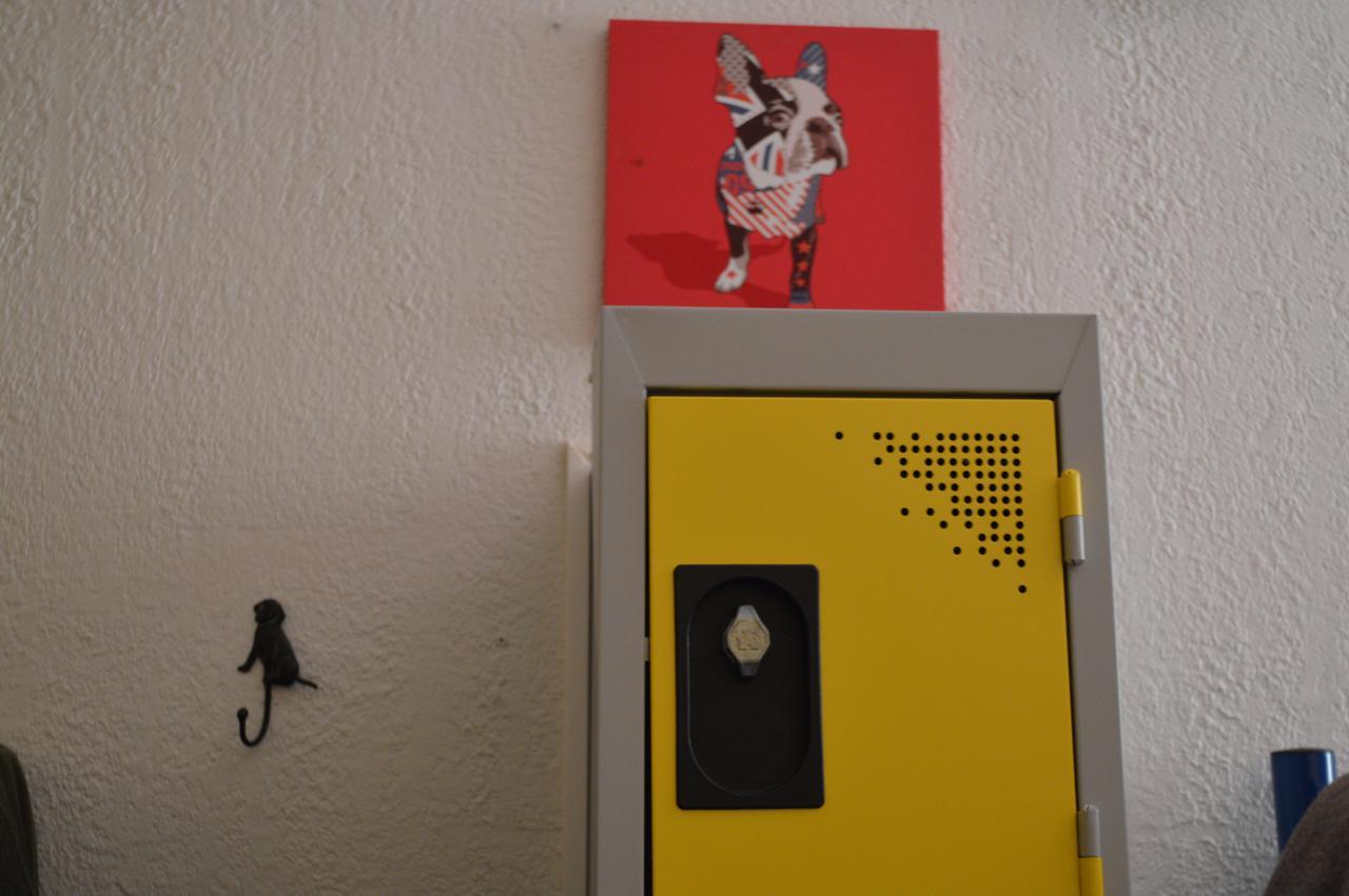 Хостел Backpackers Chez Patrick Ницца Экстерьер фото